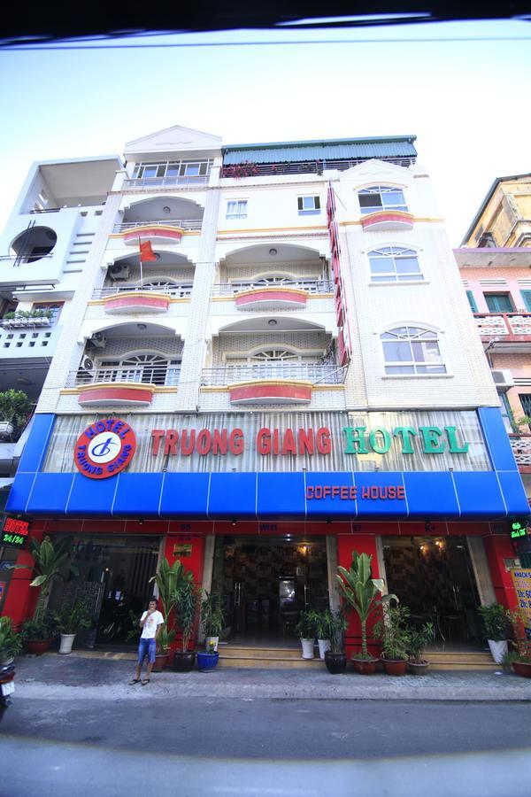 Truong Giang Hotel Ho Şi Min Exterior foto