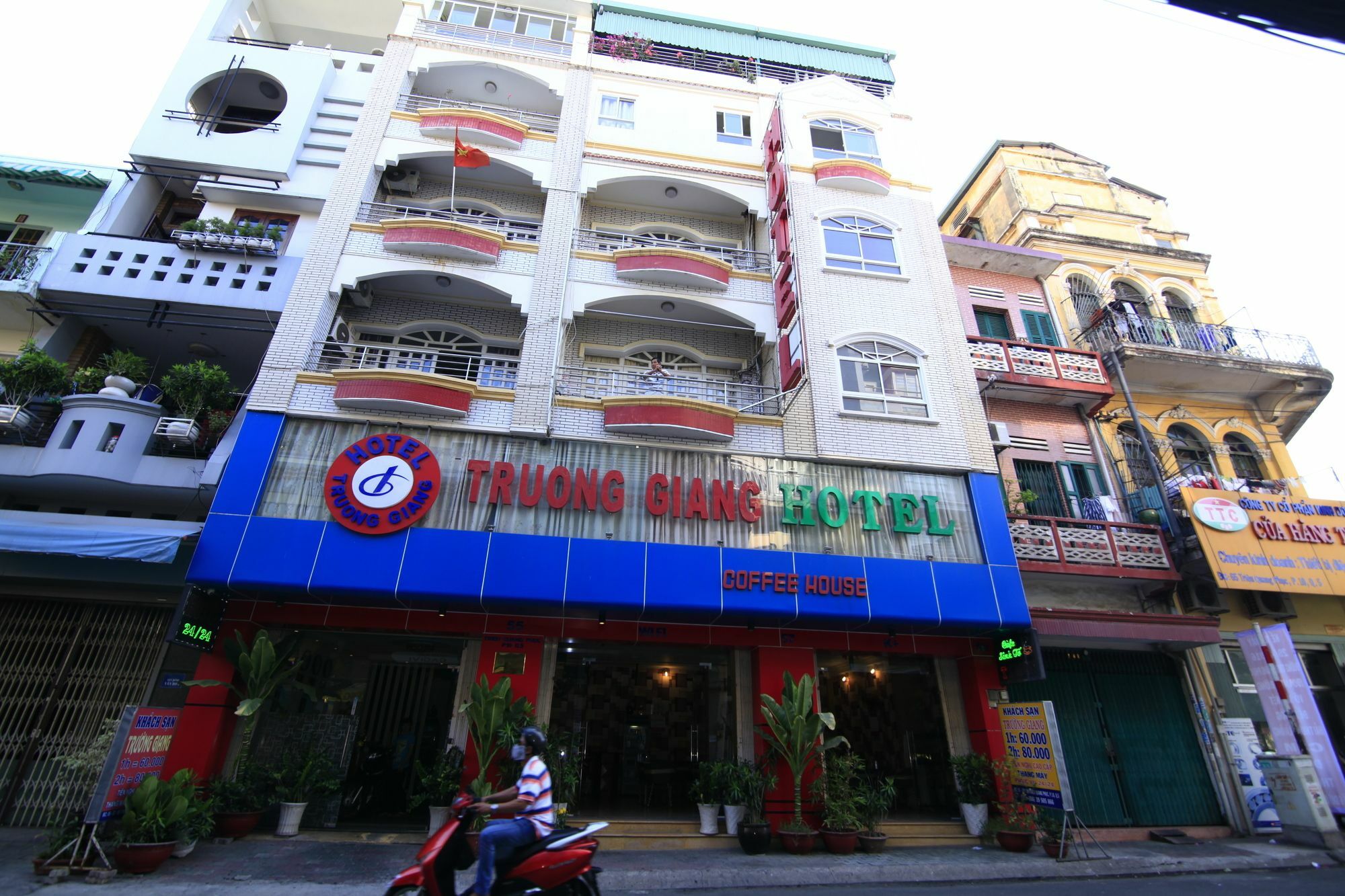 Truong Giang Hotel Ho Şi Min Exterior foto