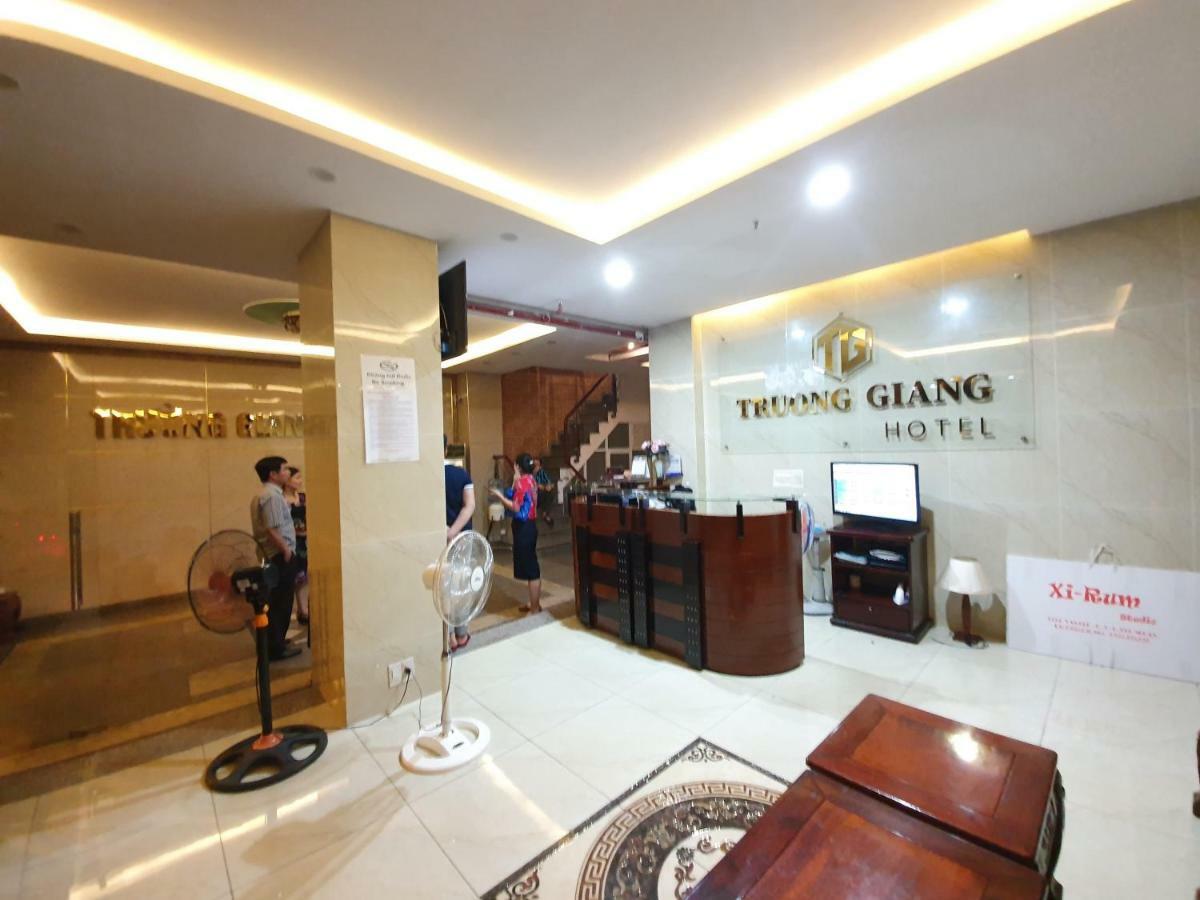 Truong Giang Hotel Ho Şi Min Exterior foto